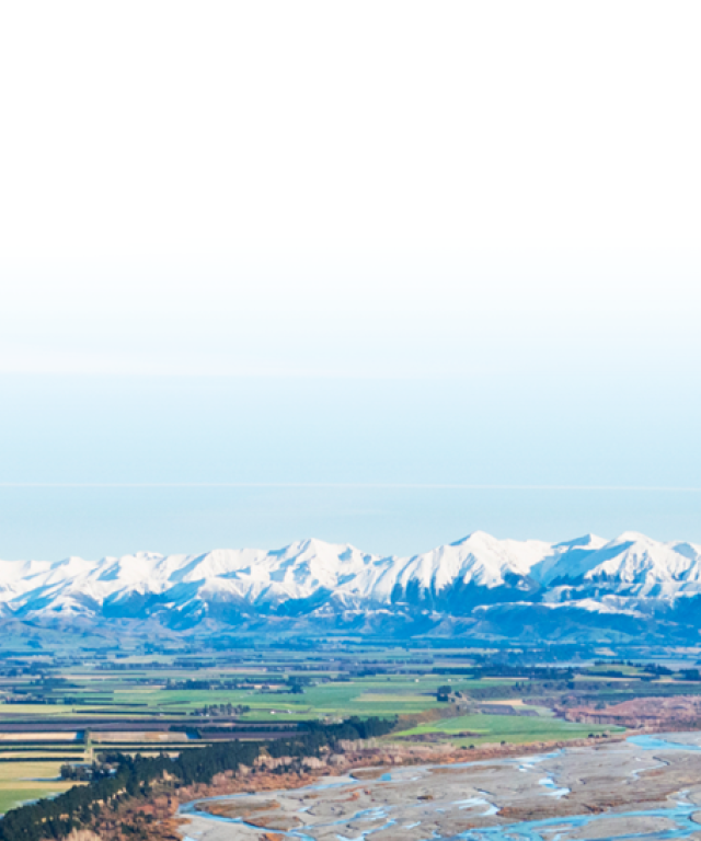 Te Tauraki Website   Footer Mountains and River